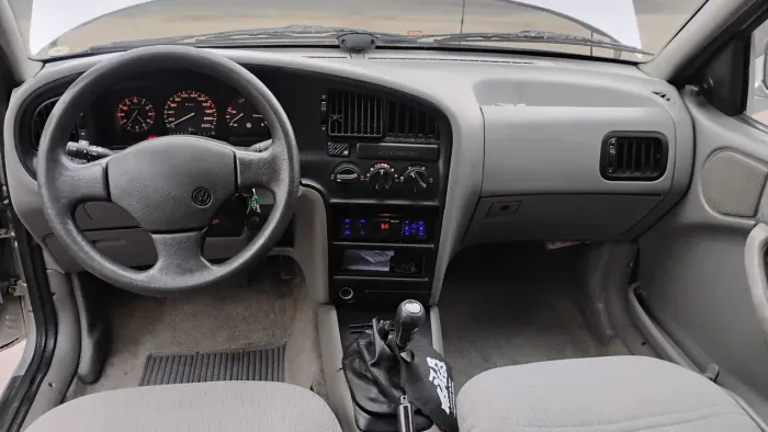 Volkswagen Logus GLI / GL 1.8 (álcool) 1994
