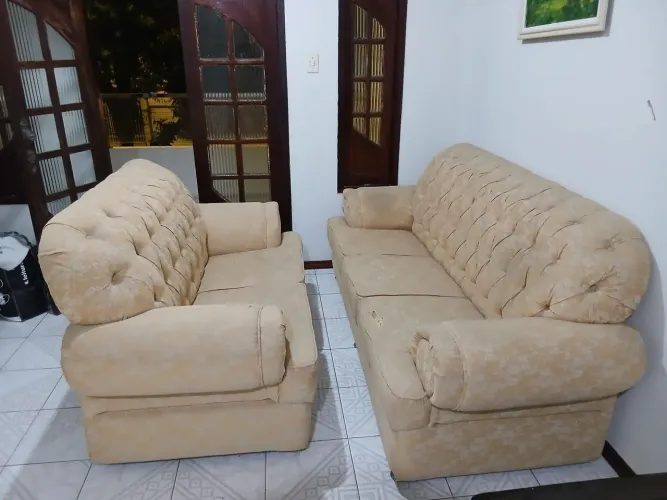 Conjunto de sofás 2 e 3 lugares