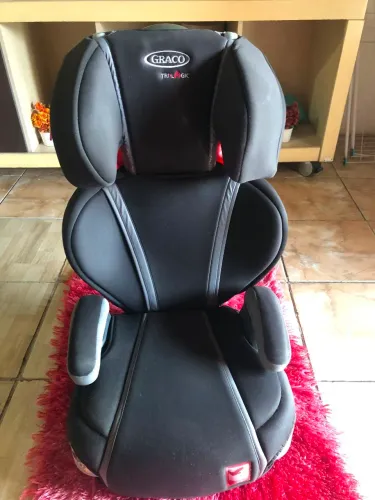 Cadeira 2 em 1 para carro