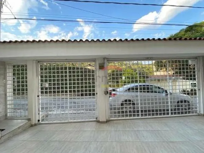 Sobrado á venda no Horto Florestal - 3 dormitórios e 3 vagas !!