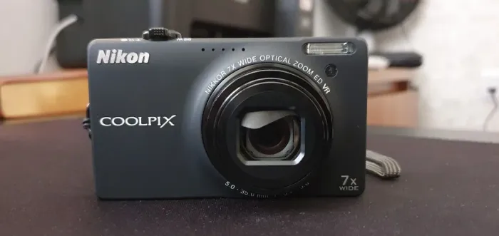 Nikon Coolpix S6000 (pestana c/ problema)