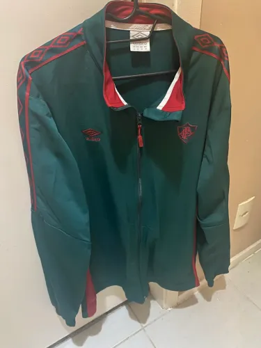 Casaco Fluminense verde com detalhes vermelho tam 2GG