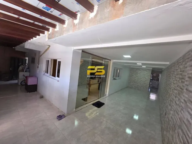 CASA DE ALTO PADRÃO COM 500m² NO JOÃO PAULO PARA VENDER