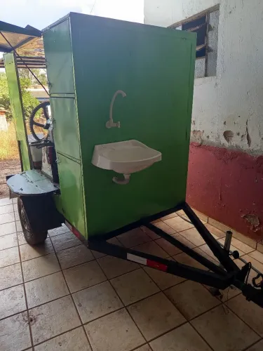 Vendo traller de caldo de cana