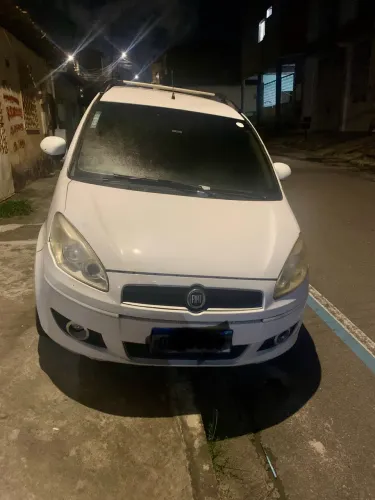 Fiat Idea Attractive 1.4 Fire Flex 8V 5P 2013
