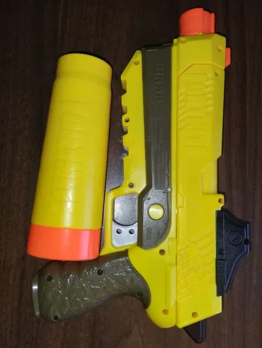 NERF FORTNITE usada, porém em perfeito estado