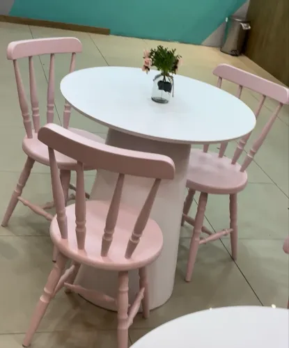 Lote com 9 cadeiras provinciais rosa bebê
