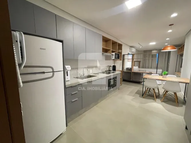 Studio mobiliado no Centro de Florianópolis