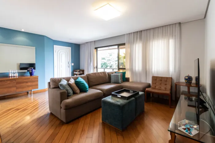 Apartamento para venda em Vila Olímpia com 3 quartos, sendo 2 suítes, 131m²