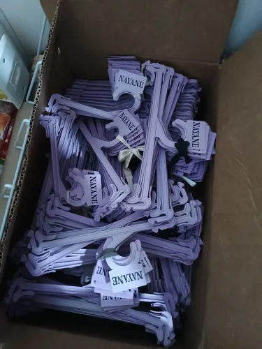 Cabides para lingeries grande e pequeno leia o anúncio 