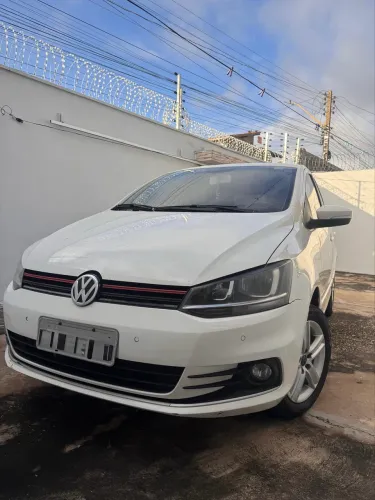 Volkswagen Fox Comfortline 1.0 Flex 12V 5P 2016