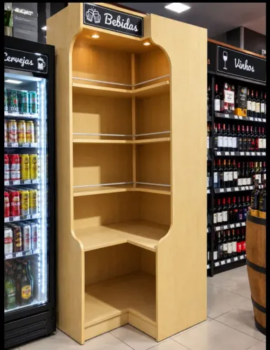 Expositor de bebidas 100% MDF ideal para supermercados, conveniência