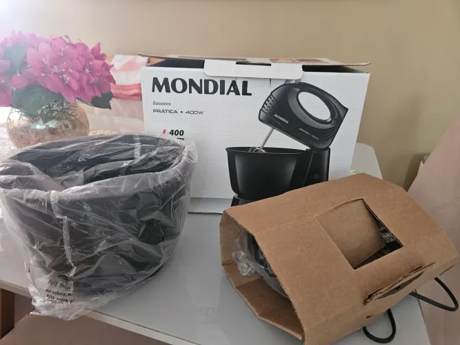 Vende-se Batedeira nova