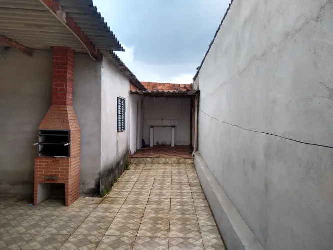 Vendo Ótima Casa c/ Escritura - Pq. Umuarama