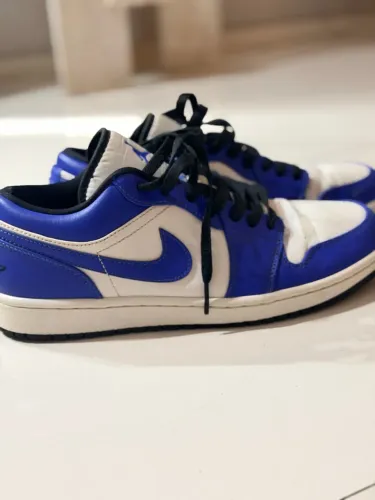 Tênis Nike Jordan azul, único lançamento da marca nessa cor, tamanho 41. 