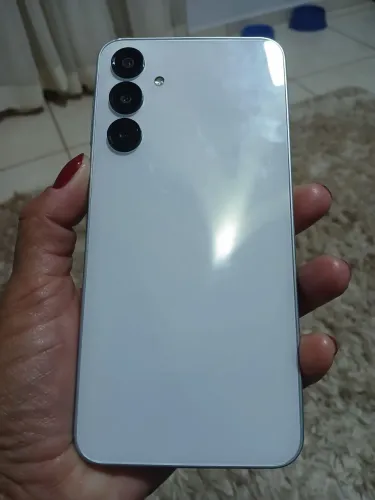 Vende se celular  A16