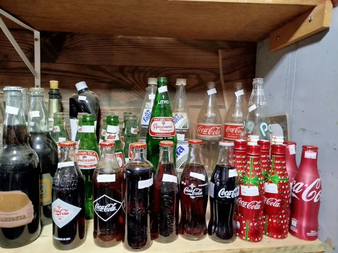 Garrafas antigas da coca