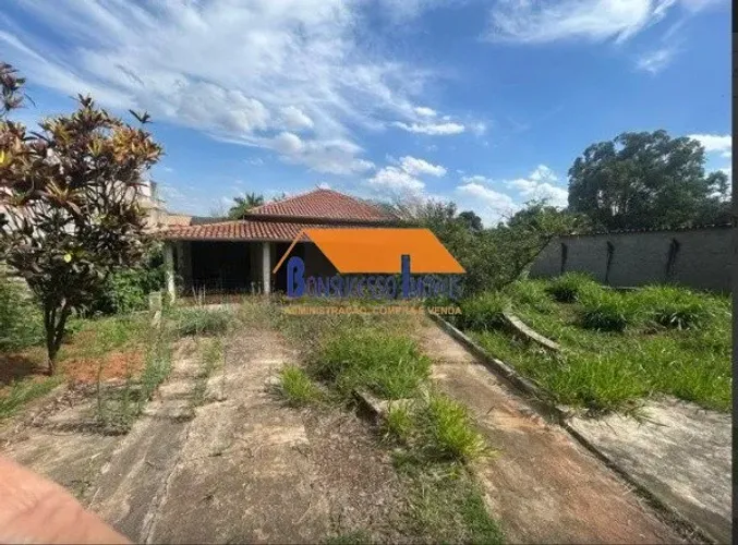 Casa de 3 quartos em lote de 1.000m² Bairro Jardim Encantado, São José da Lapa/MG