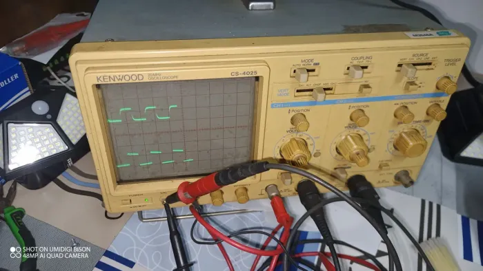Osciloscópio antigo 20mhz colecionável funcionando