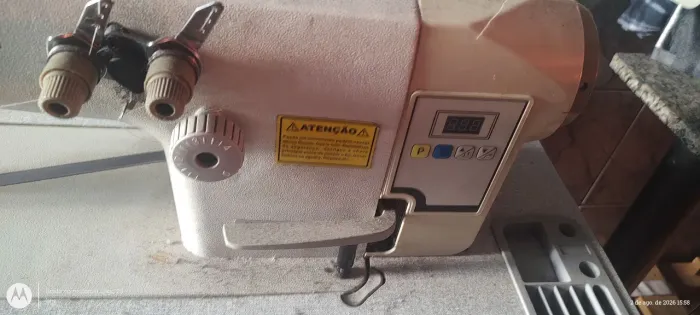 Máquina de costura