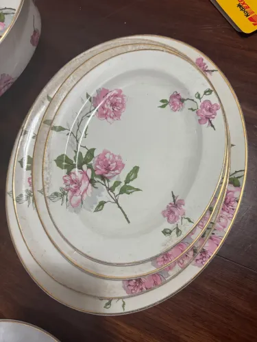 Jogo de Porcelanas Royal Rose (Inglaterra) + de 100 anos!
