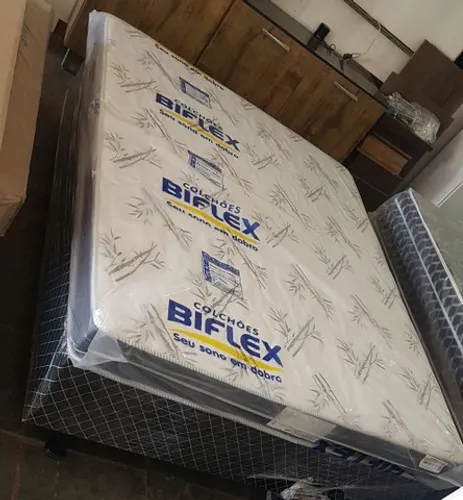 Box de casal de 138x14 D. 33 100% espuma novo valor 799,99 avista 