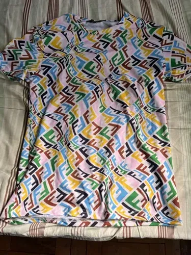 Camiseta Fendi monograma