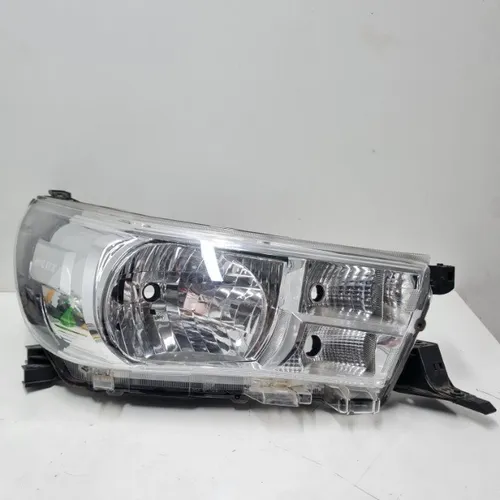 Farol Toyota Hilux Srv Cromado 2016\2018 c\detalhe