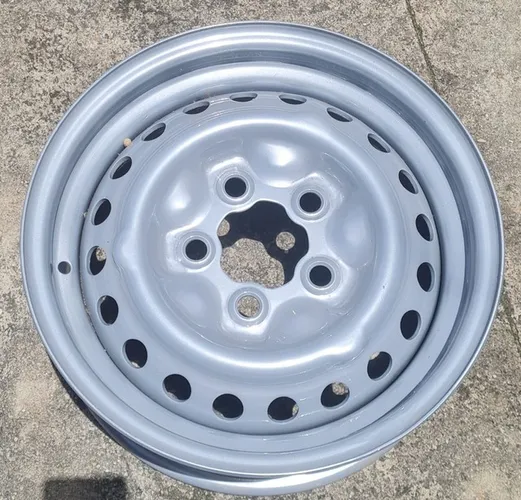 Roda Kombi Furgao Pick up aro 14 cubo moderno 