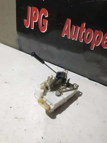 Fechadura traseira esquerda Fiat/tipo