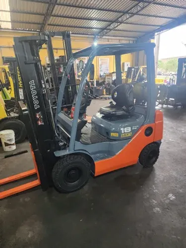 Empilhadeira Toyota 8FG18
