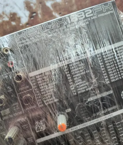 Mesa Behringer