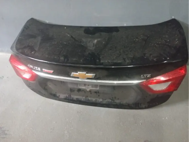 Tampa traseira Cruze 2019.
