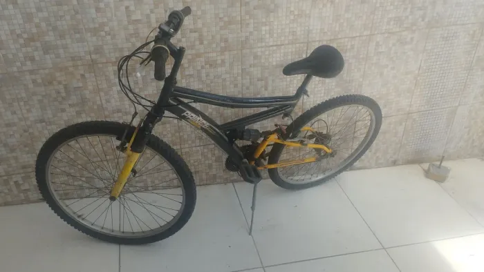 Bike bicicleta com suspensão dupla.