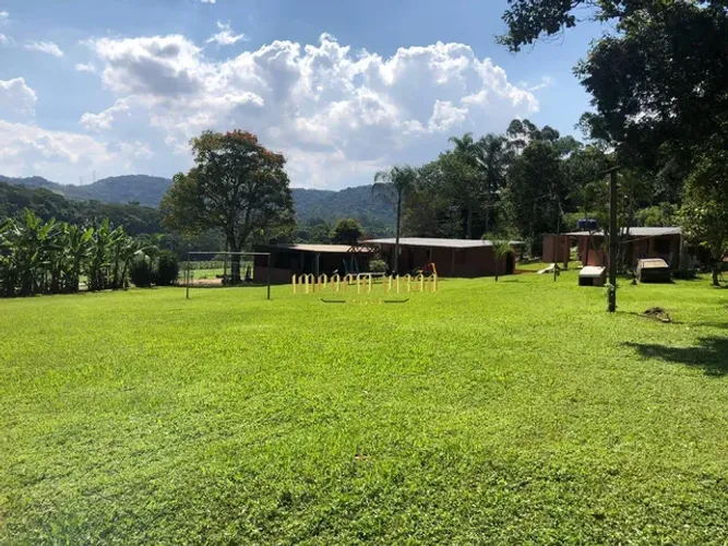 Excelente Terreno para investidores com aproximadamente 194.153,97m² no bairro Parque Sant