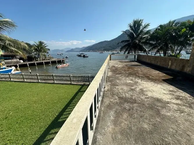 07 casas, Ilha de Itacuruça, Praia da Flexeiras, c/ piscina e ótimo p/ moradia e locação 