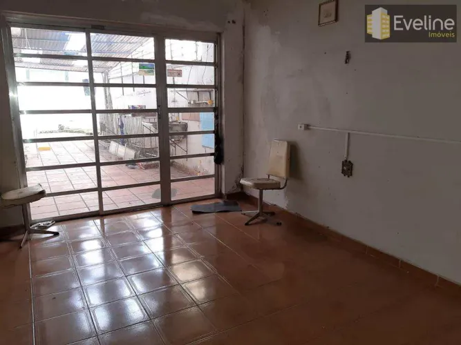 Casa com 4 dorms, Centro, Mogi das Cruzes - R$ 900 mil, Cod: 2521