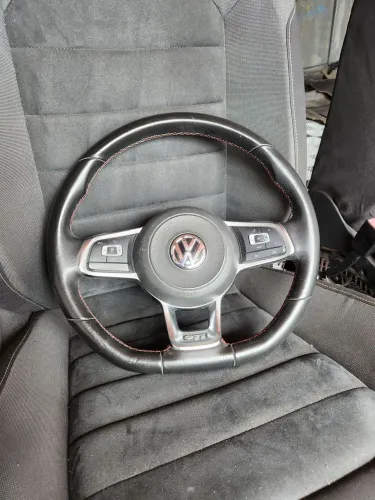 VOLANTE GOLF GTI MK7