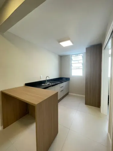 Aluguel Anual - Reformado - Direto com Proprietário - 100m da beira-mar