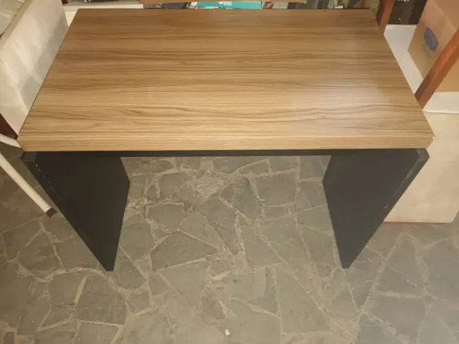 Mesa mdf grosso preta e Feijó 