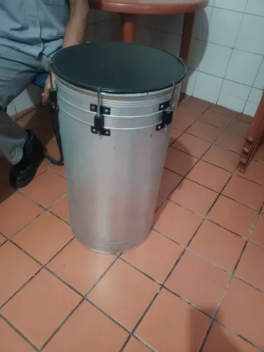 Vende se tantan