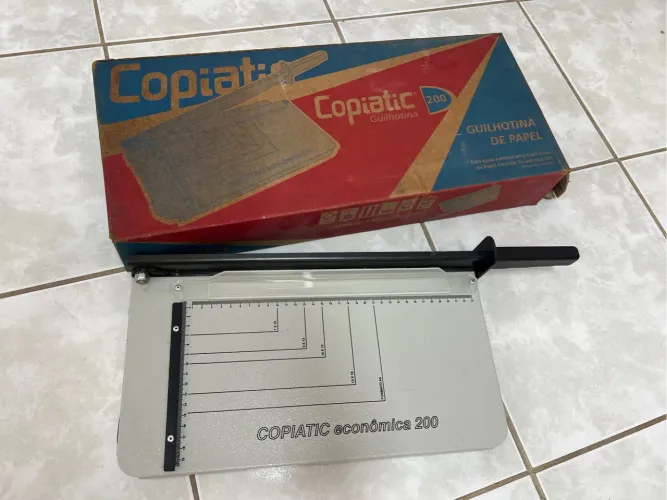 Guilhotina de Papel Copiatic Econômica 200