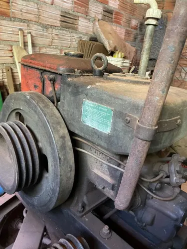 Motor yanmar b9