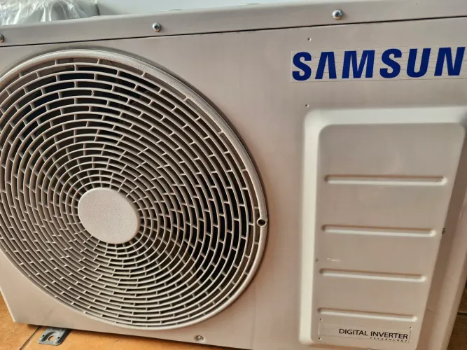 Ar condicionado 18 mil btus inverter seminovo