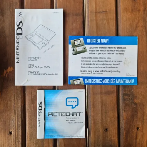 Manual Nintendo DS Lite + Manual Pictochat + Encarte de Registro