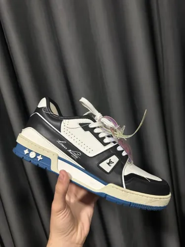 Tênis Louis Vuitton Trainer - Design Elegante