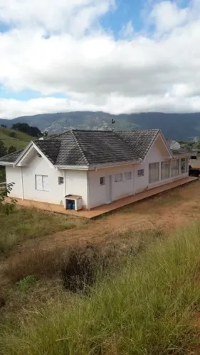 Chácara com 12 dormitórios à venda, 69000 m² por R$ 2.500.000,00 - Centro - Extrema/MG
