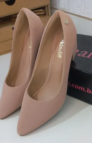 Sapatos de Salto Feminino Bege