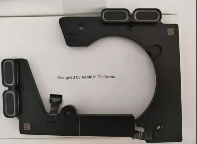 Falantes Macbook Pro M1 A2338 (retirado) em excelentes condiçoes