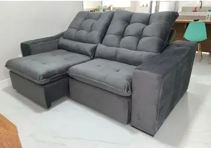 Promoção valor de black! Sofá - Modelo: Maitê - Possui pillow de 20cm no assento